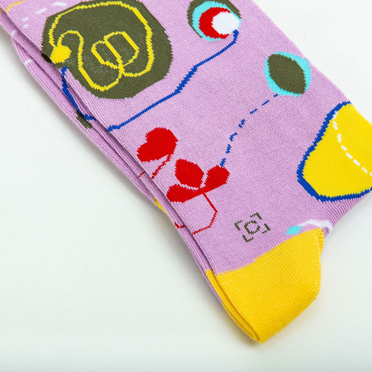 No. 7, Adulthood Socks